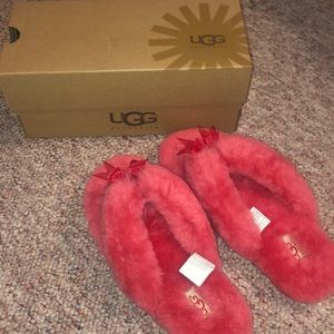 Pink Ugg Flip Flop Slippers